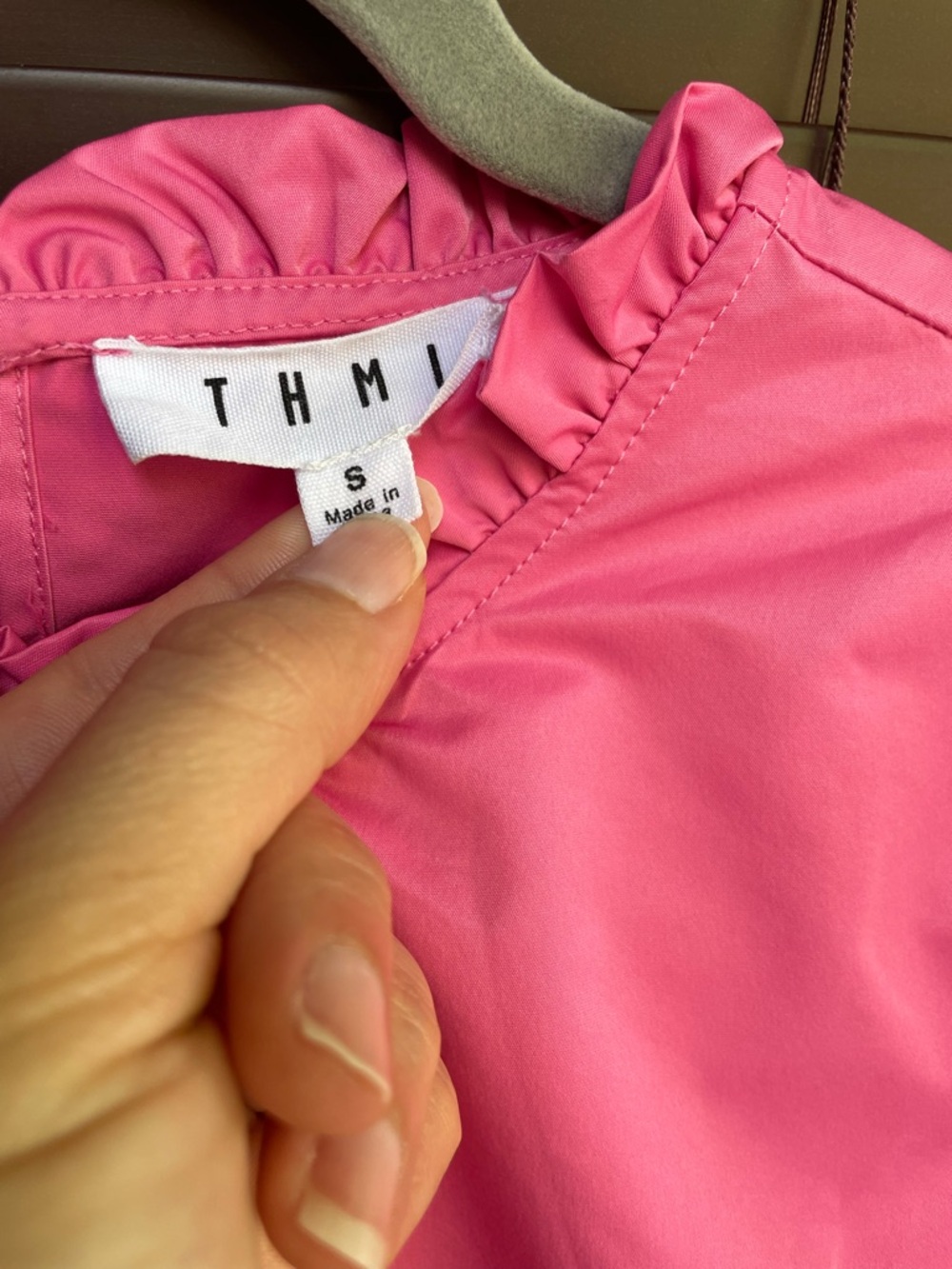 SOLD THML Pink Puff Sleeve with Floral Embroidery Ruffle Neck Top Size Small - Picture 5 of 9